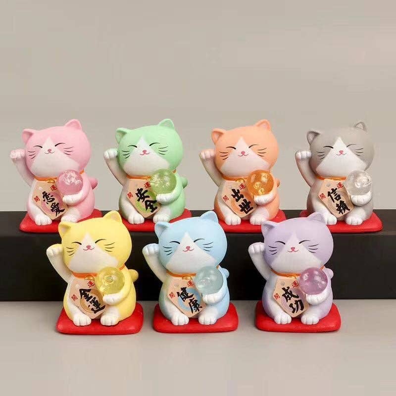 Maneki Neko Figurines